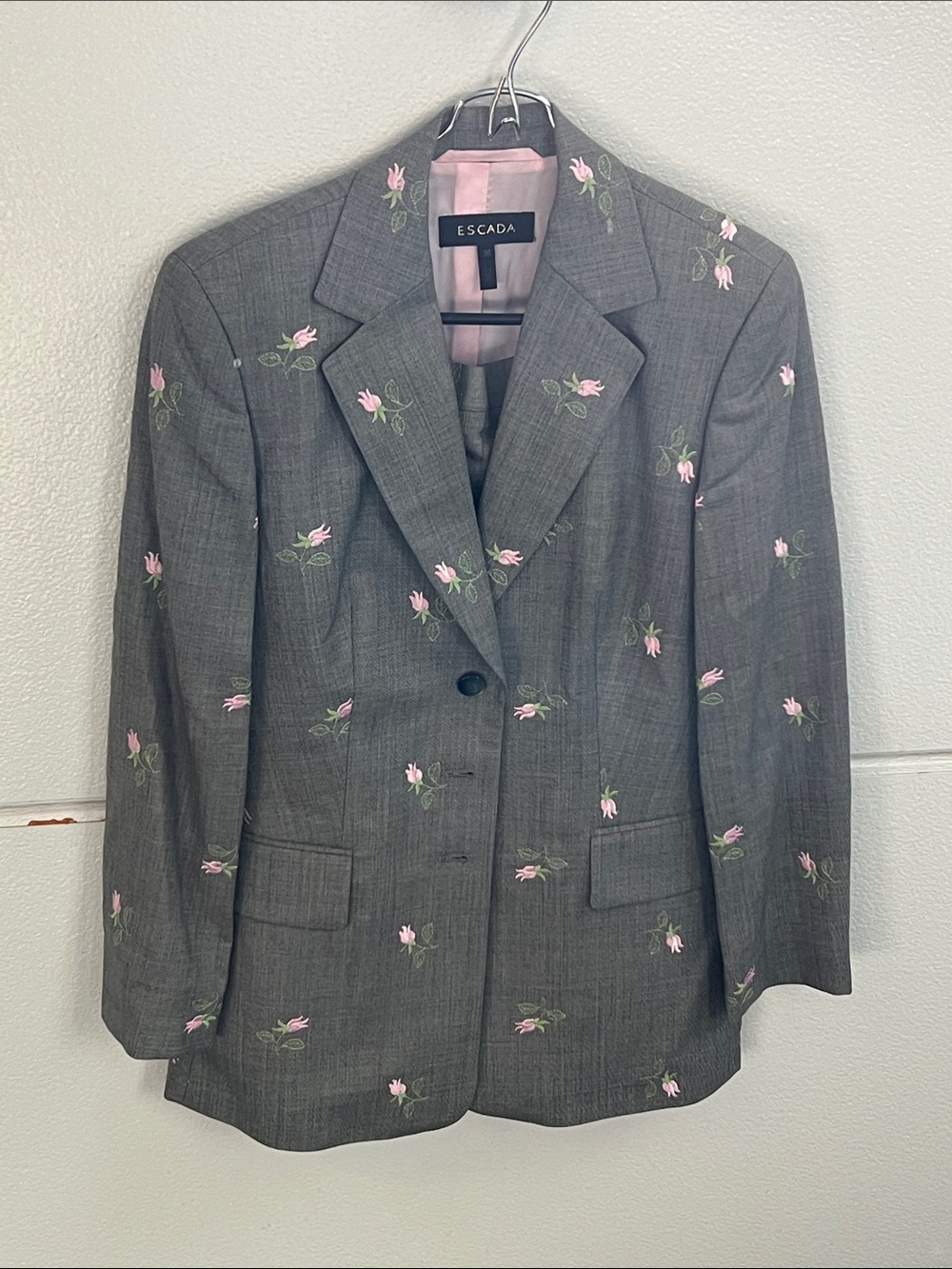 Escada Gray Skirt Suie with Pink Floral Embroidery